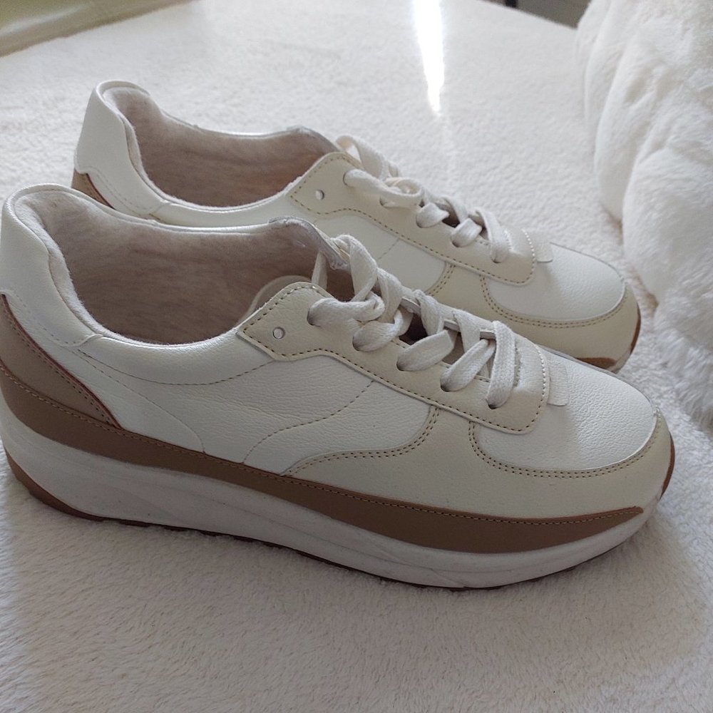 Sneakers 7.5 Wide Tennis Shoes Trainers Wide Fit Cushionaire Memory Foam